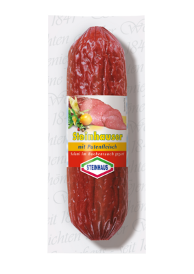 Steinhauser Putensalami – Salami aus Schweine- und Putenfleisch, würzig abgeschmeckt und über Buchenrauch gegart.