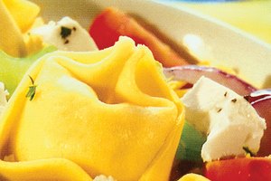 Tortelloni-Salat „Naxos”